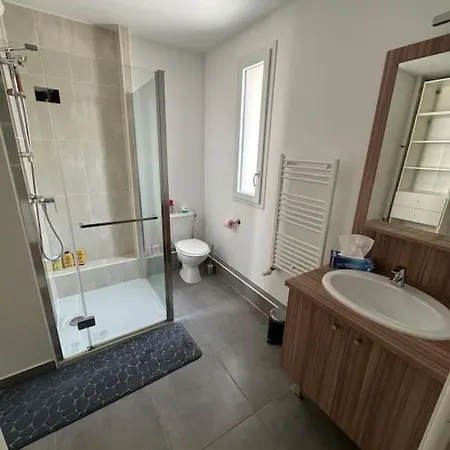Apartment Luxueux 5 Pc, Jacuzzi, Rooftop, Terrasse, Clim *