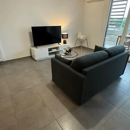 Luxueux 5 Pc, Jacuzzi, Rooftop, Terrasse, Clim Apartment